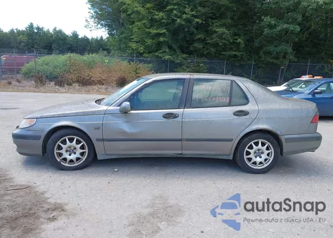 2001 Saab 9-5 z USA, uszkodzony, nr VIN YS3ED48E713026542